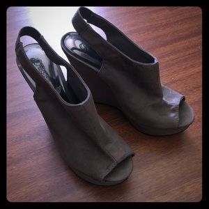 Carlos Santana Wedges